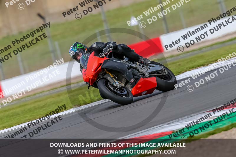 PJ Motorsport Photography;donington no limits trackday;donington park photographs;donington trackday photographs;no limits trackdays;peter wileman photography;trackday digital images;trackday photos